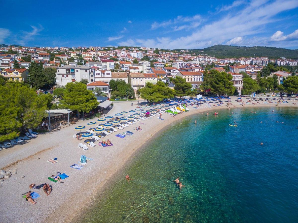 Apartments Mb Crikvenica Buitenkant foto