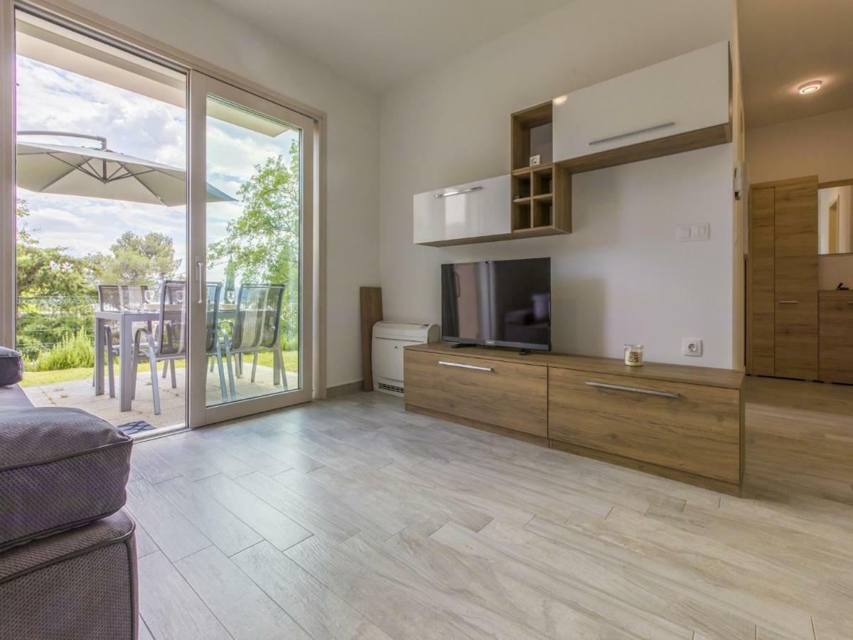 Apartments Mb Crikvenica Buitenkant foto