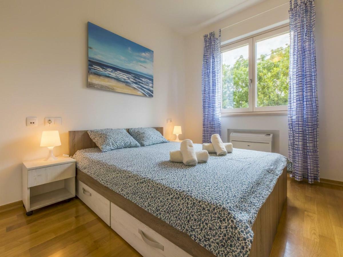 Apartments Mb Crikvenica Buitenkant foto