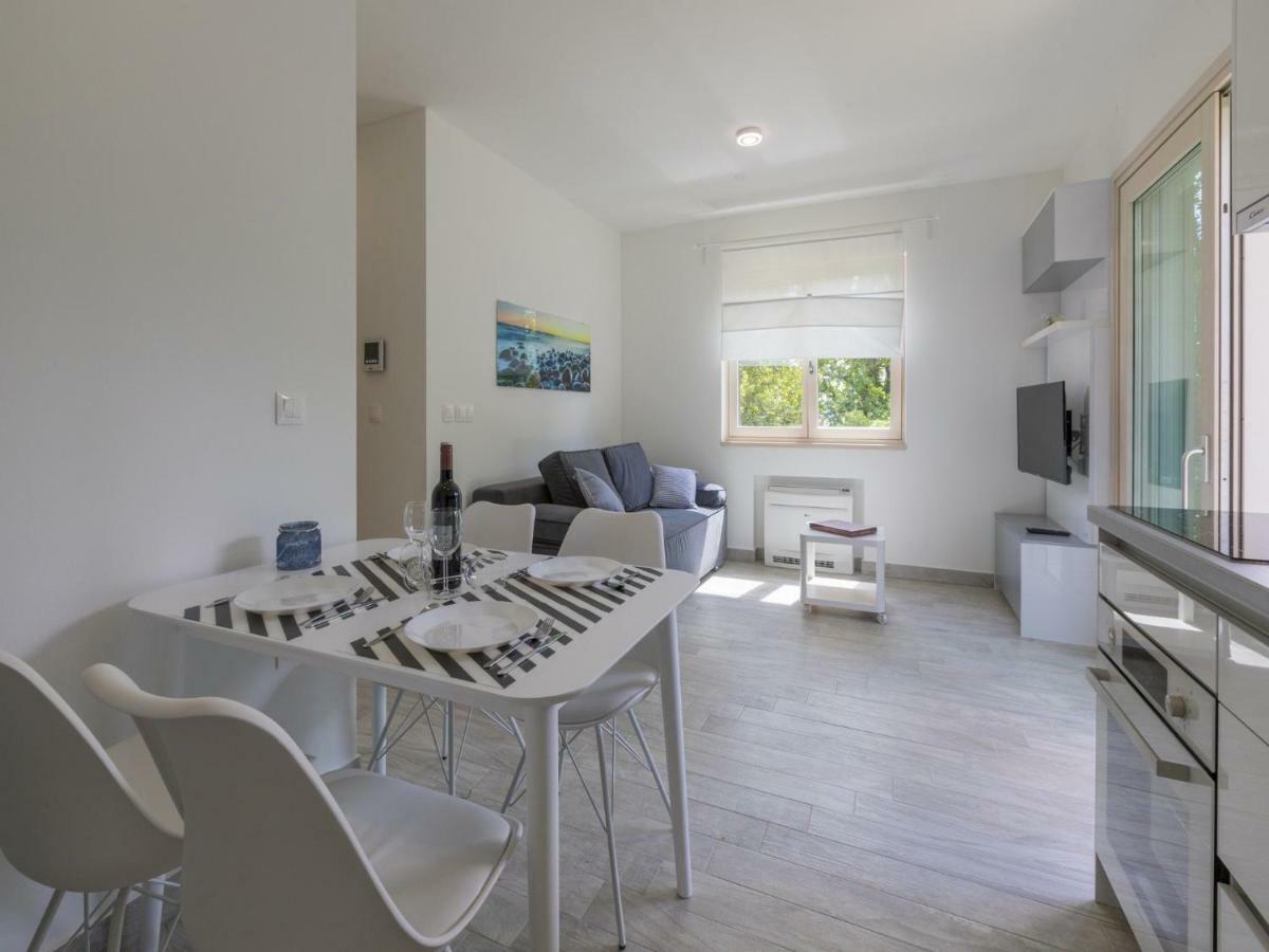 Apartments Mb Crikvenica Buitenkant foto