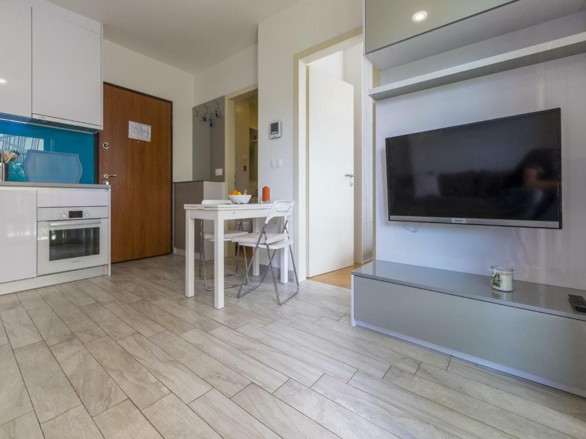 Apartments Mb Crikvenica Buitenkant foto
