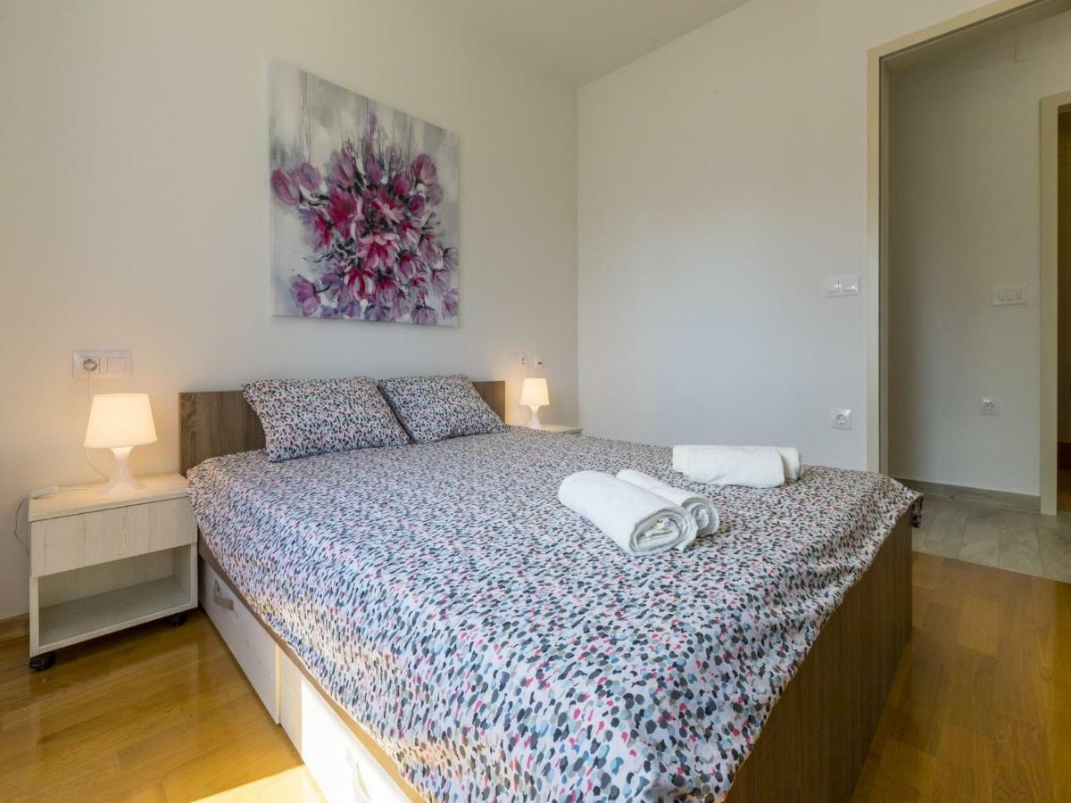 Apartments Mb Crikvenica Buitenkant foto