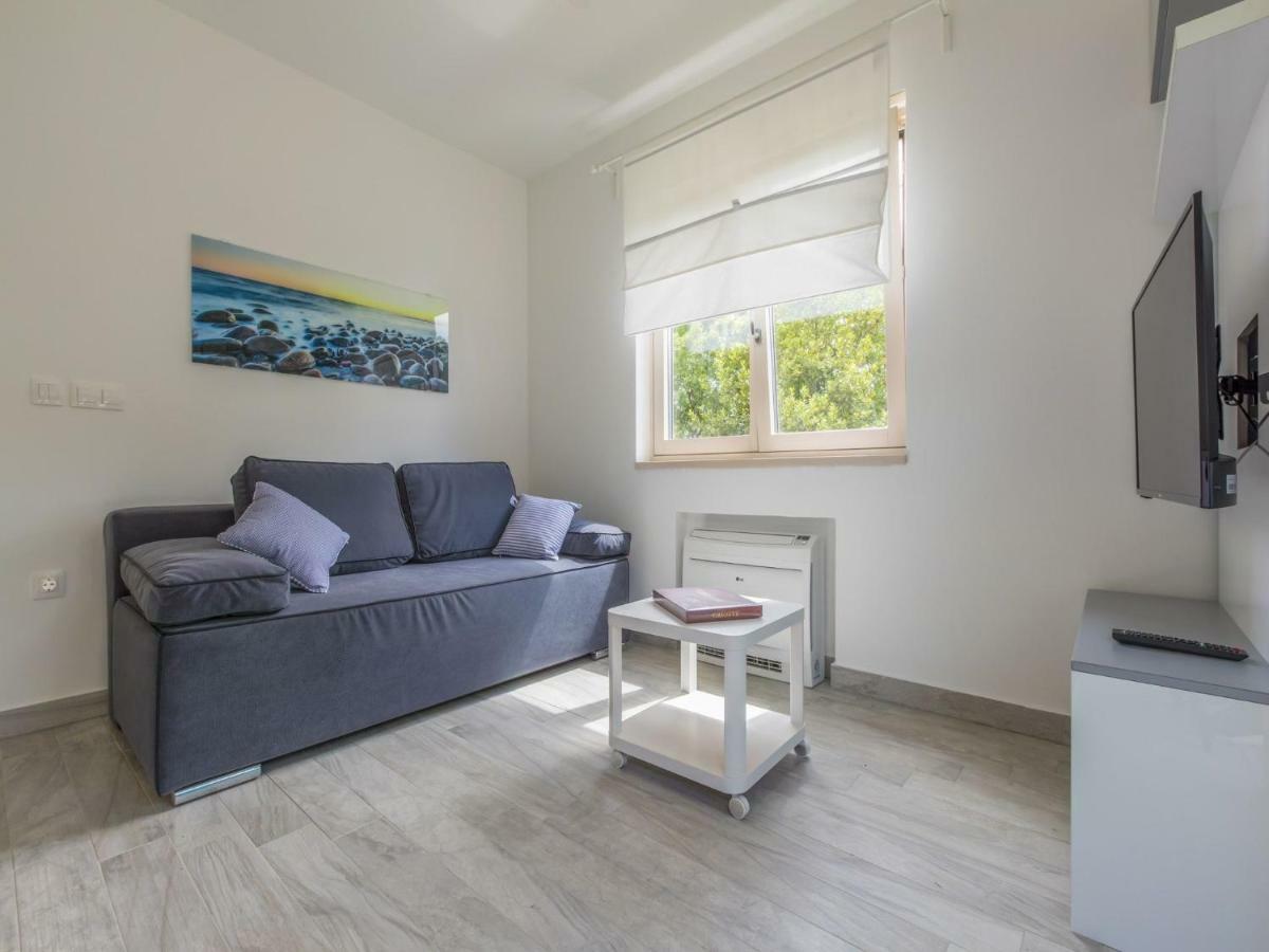 Apartments Mb Crikvenica Buitenkant foto